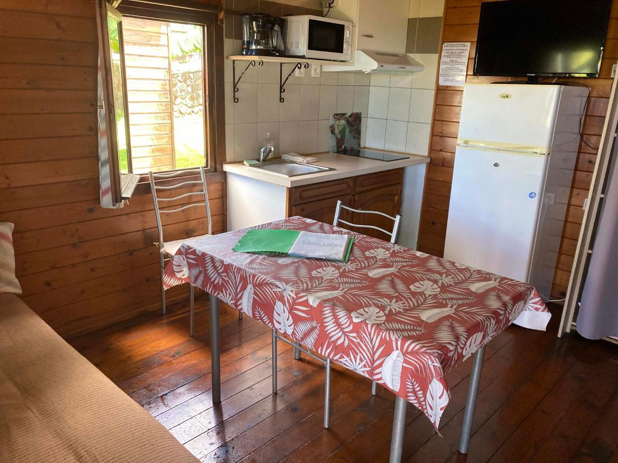 Les Bungalows Les Vanilliers, Sud Sauvage Avec Piscine 圣若瑟 外观 照片