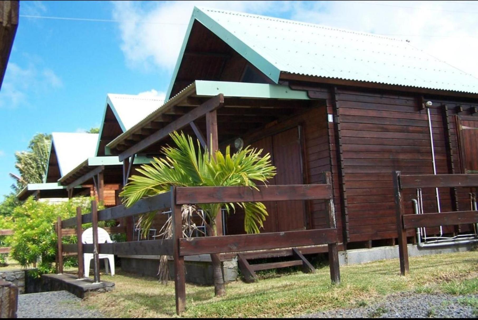 Les Bungalows Les Vanilliers, Sud Sauvage Avec Piscine 圣若瑟 外观 照片
